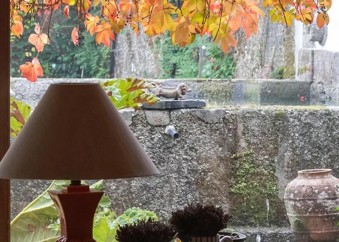 Casa De Juste - Turismo De Habitacao ベッド・アンド・ブレックファスト ロウザダ